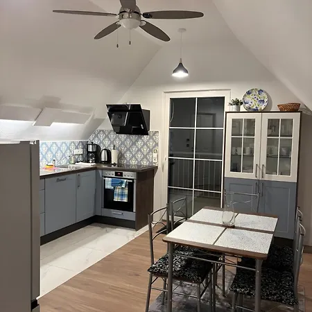 Good Habits Apartment